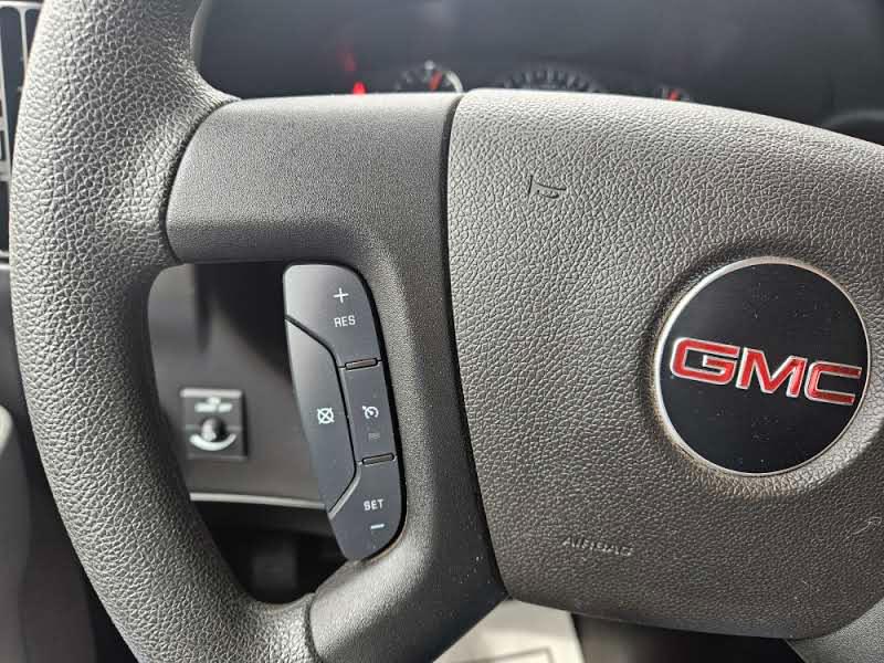 GMC Savana Cargo Van RWD 2500 135" 2024