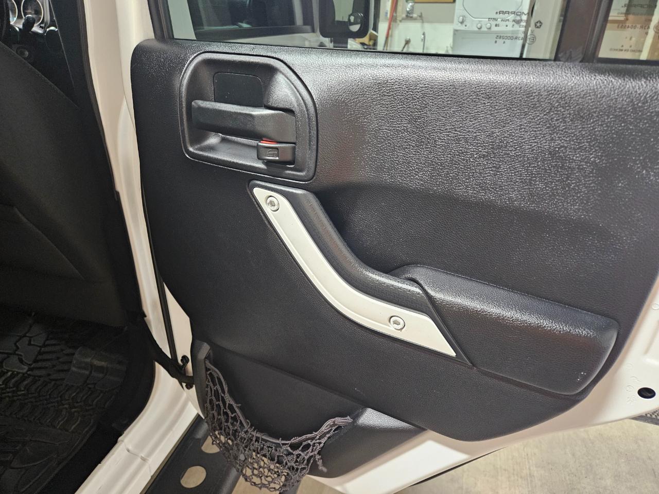 Jeep Wrangler Unlimited 4WD 4dr Sport 2016