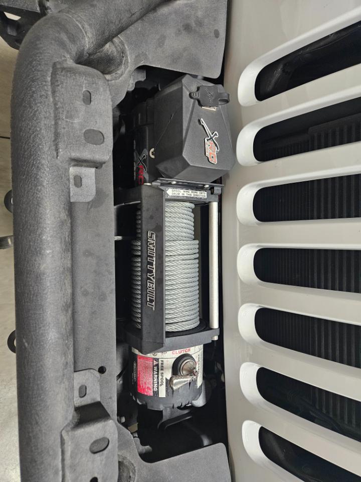 Jeep Wrangler Unlimited 4WD 4dr Sport 2016