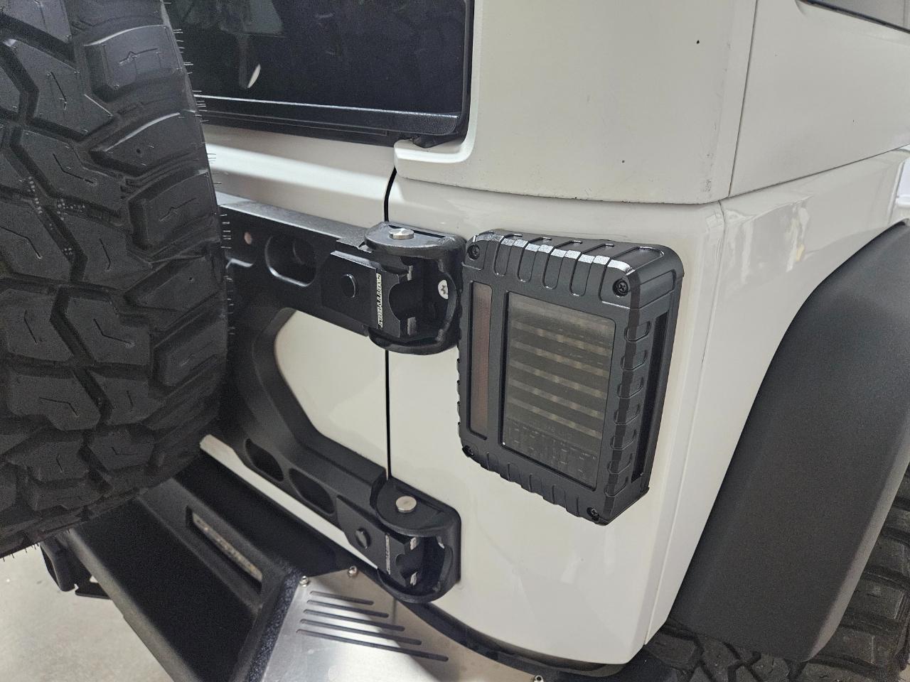 Jeep Wrangler Unlimited 4WD 4dr Sport 2016