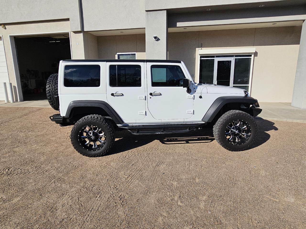 Jeep Wrangler Unlimited 4WD 4dr Sport 2016