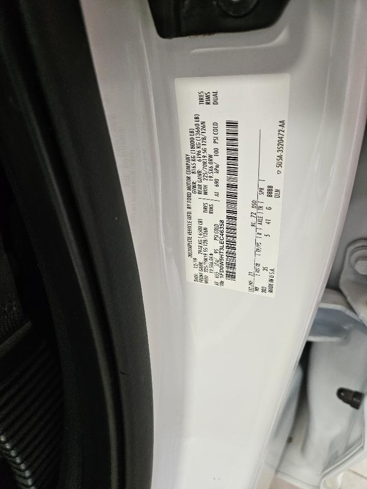 Ford Super Duty F-550 DRW XLT 4WD Crew Cab 203" WB 84" CA 2020