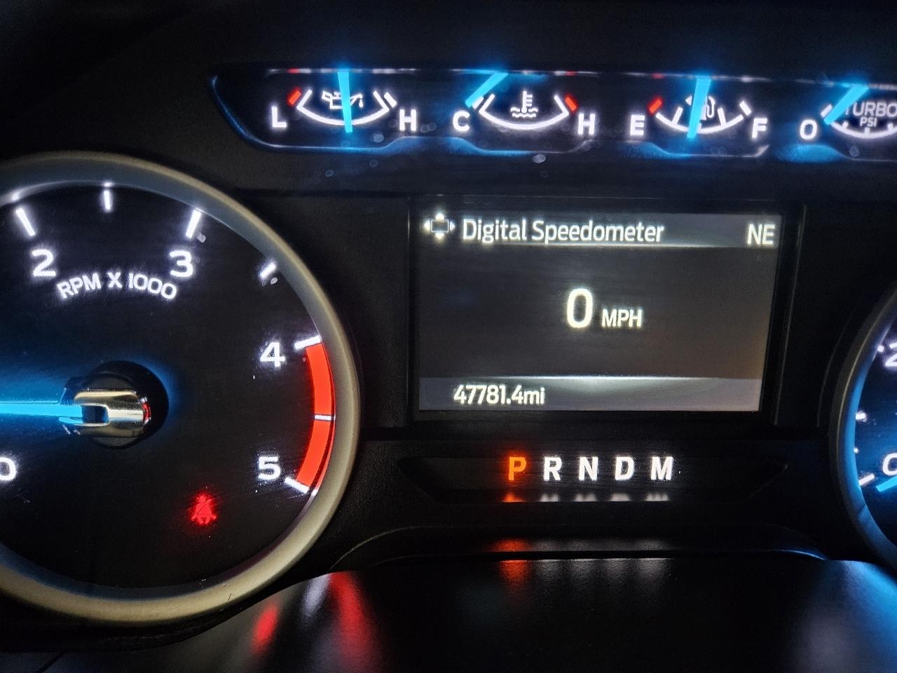 Ford Super Duty F-550 DRW XLT 4WD Crew Cab 203" WB 84" CA 2020