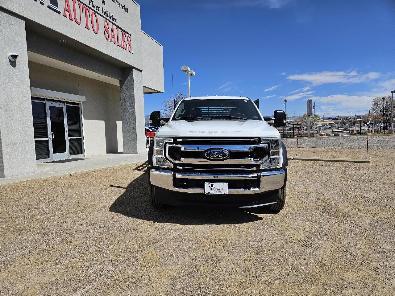 Ford Super Duty F-550 DRW XLT 4WD Crew Cab 203" WB 84" CA 2020