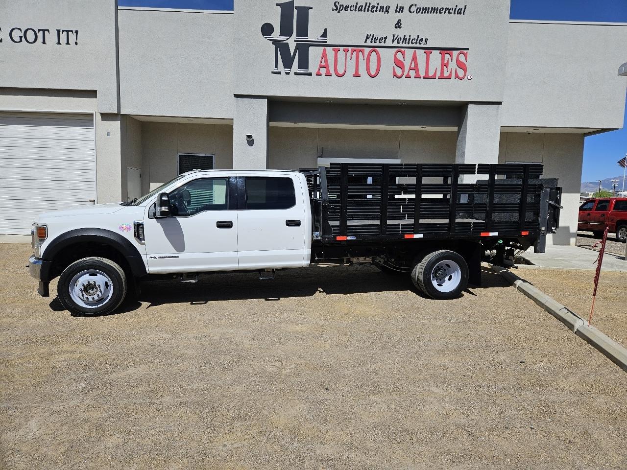 Ford Super Duty F-550 DRW XLT 4WD Crew Cab 203" WB 84" CA 2020