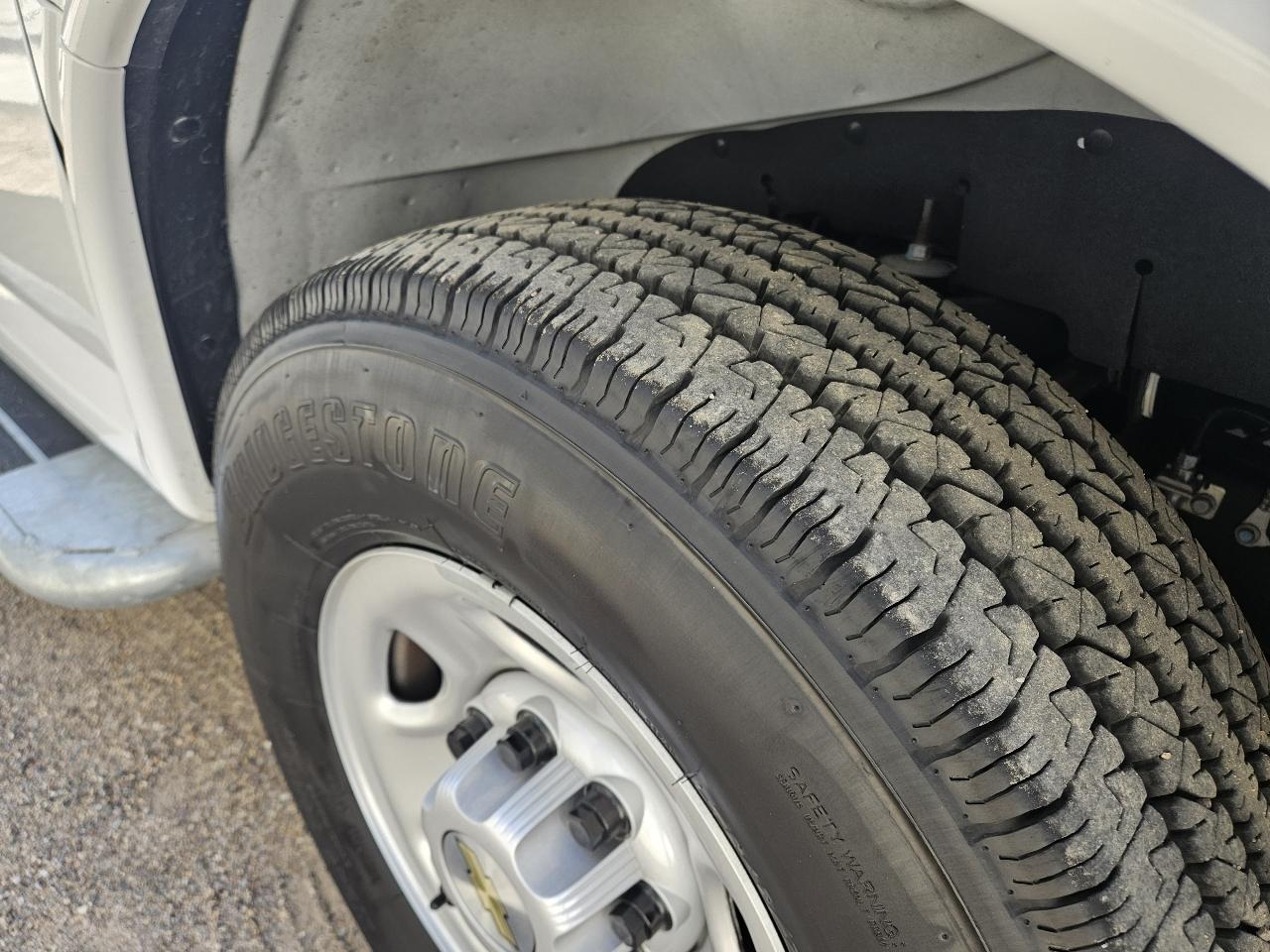 Chevrolet Express Cargo Van RWD 2500 135" 2024