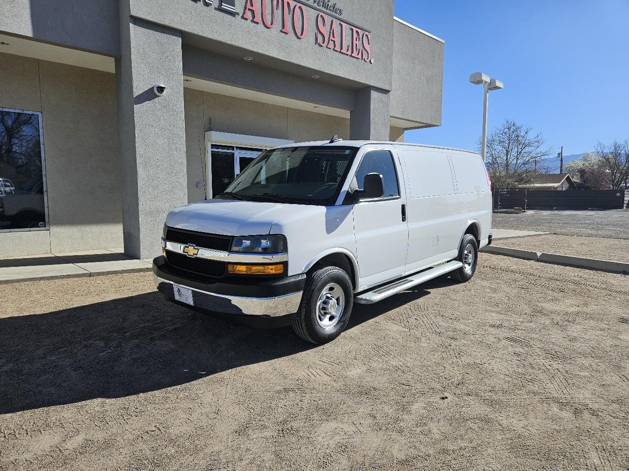 2024 Chevrolet Express Cargo Van RWD 2500 135"