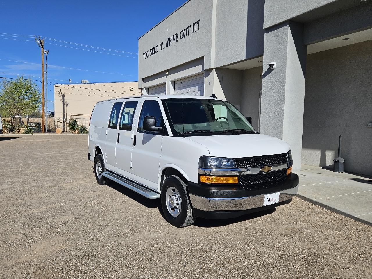 Chevrolet Express Cargo Van RWD 2500 135" 2024