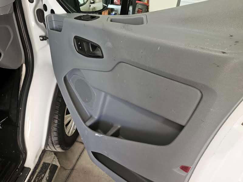 Ford Transit Cargo Van T-250 130" Low Rf 9000 GVWR Swing-Out RH Dr 2015