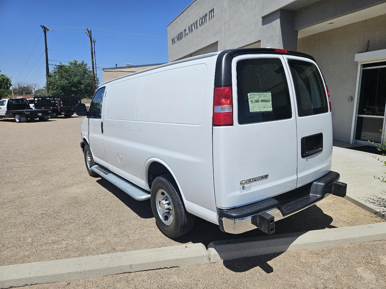 Chevrolet Express Cargo Van RWD 2500 135" 2024