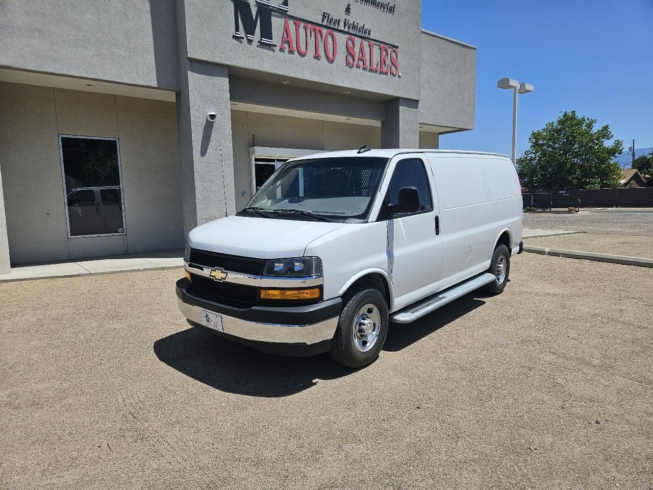 2024 Chevrolet Express Cargo Van RWD 2500 135"