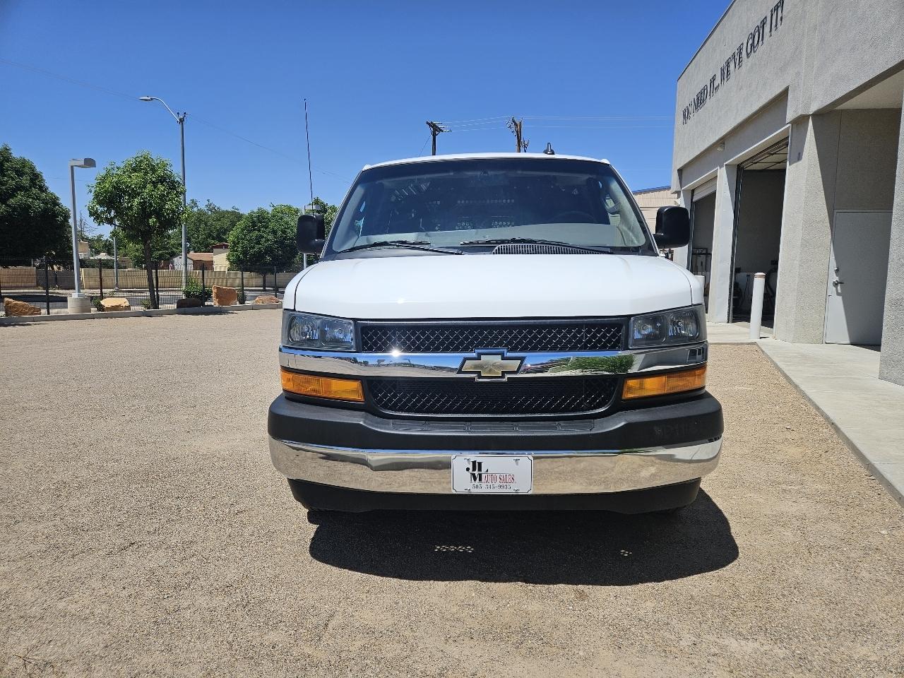 Chevrolet Express Cargo Van RWD 2500 135" 2024