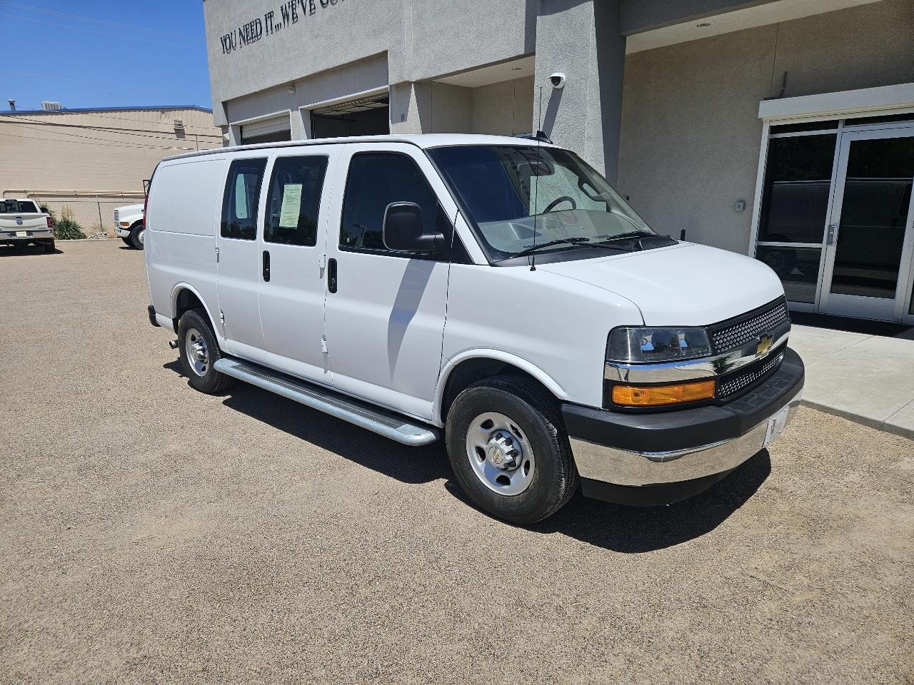 Chevrolet Express Cargo Van RWD 2500 135" 2024