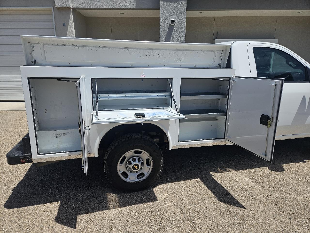 Chevrolet Silverado 2500HD 2WD Reg Cab 142" Work Truck 2023