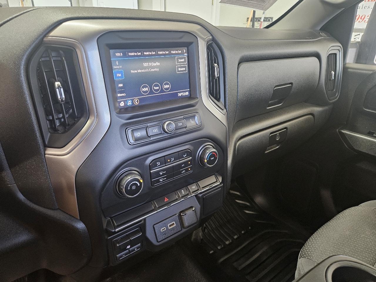 Chevrolet Silverado 2500HD 2WD Reg Cab 142" Work Truck 2023