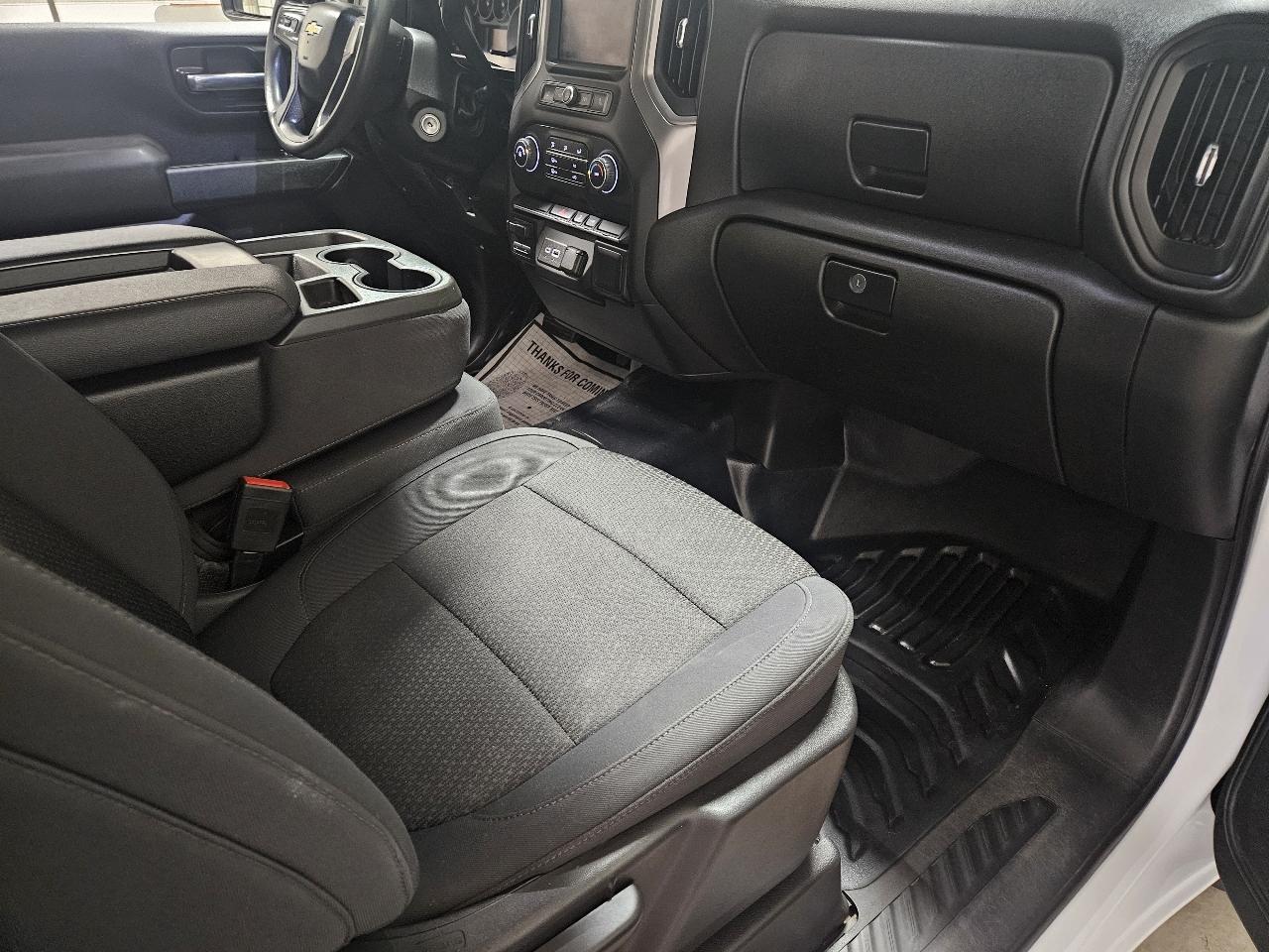 Chevrolet Silverado 2500HD 2WD Reg Cab 142" Work Truck 2023