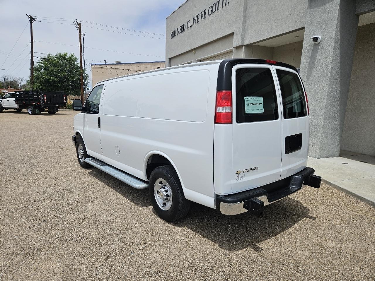 Chevrolet Express Cargo Van RWD 2500 135" 2024