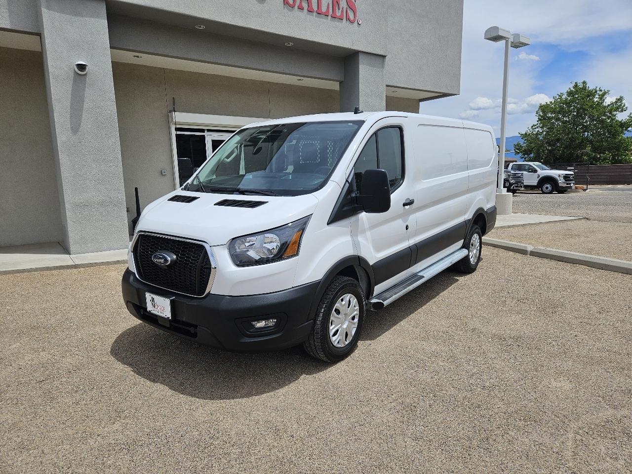 2024 Ford Transit Cargo Van T-250 130" Low Rf 9070 GVWR RWD