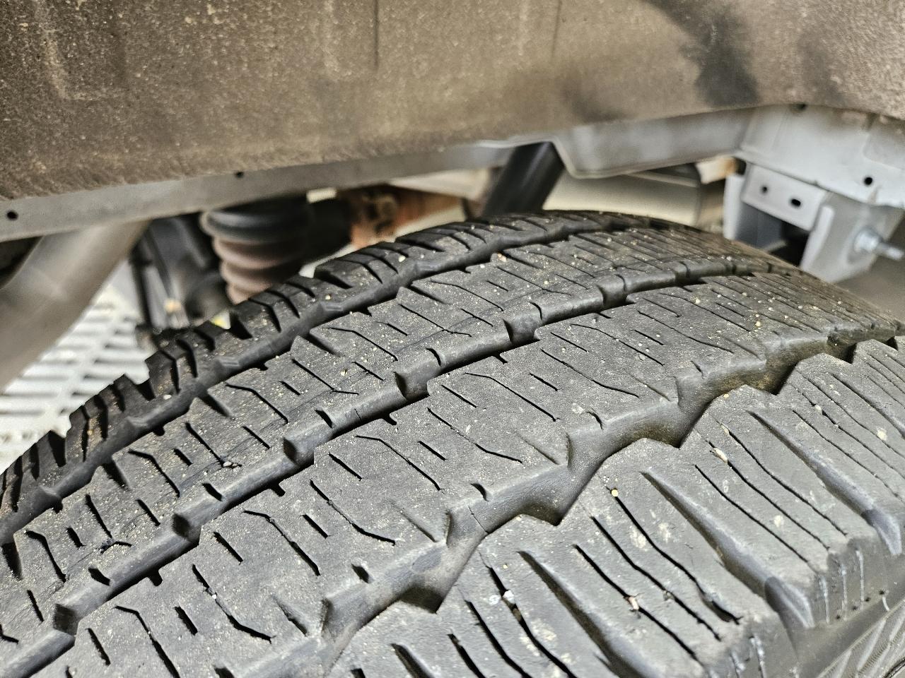 Ford Transit Cargo Van T-250 130" Low Rf 9070 GVWR RWD 2024