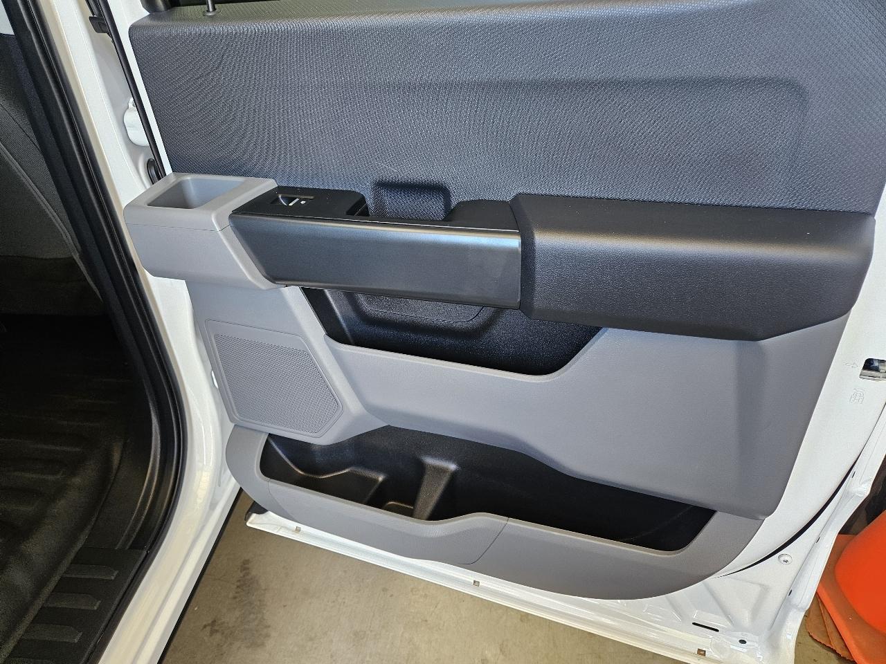 Ford F-150 XL 2WD SuperCrew 6.5' Box 2023