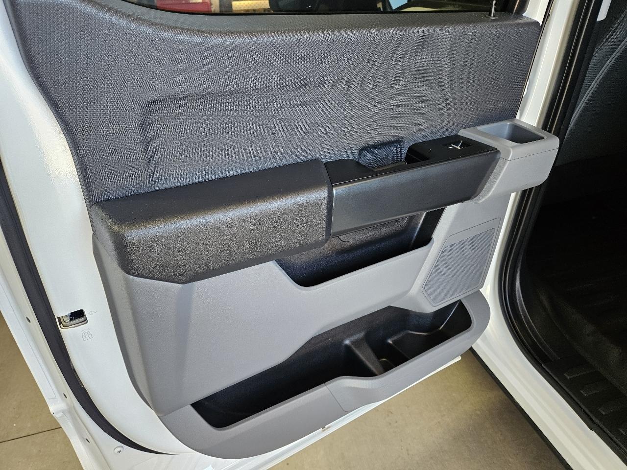 Ford F-150 XL 2WD SuperCrew 6.5' Box 2023