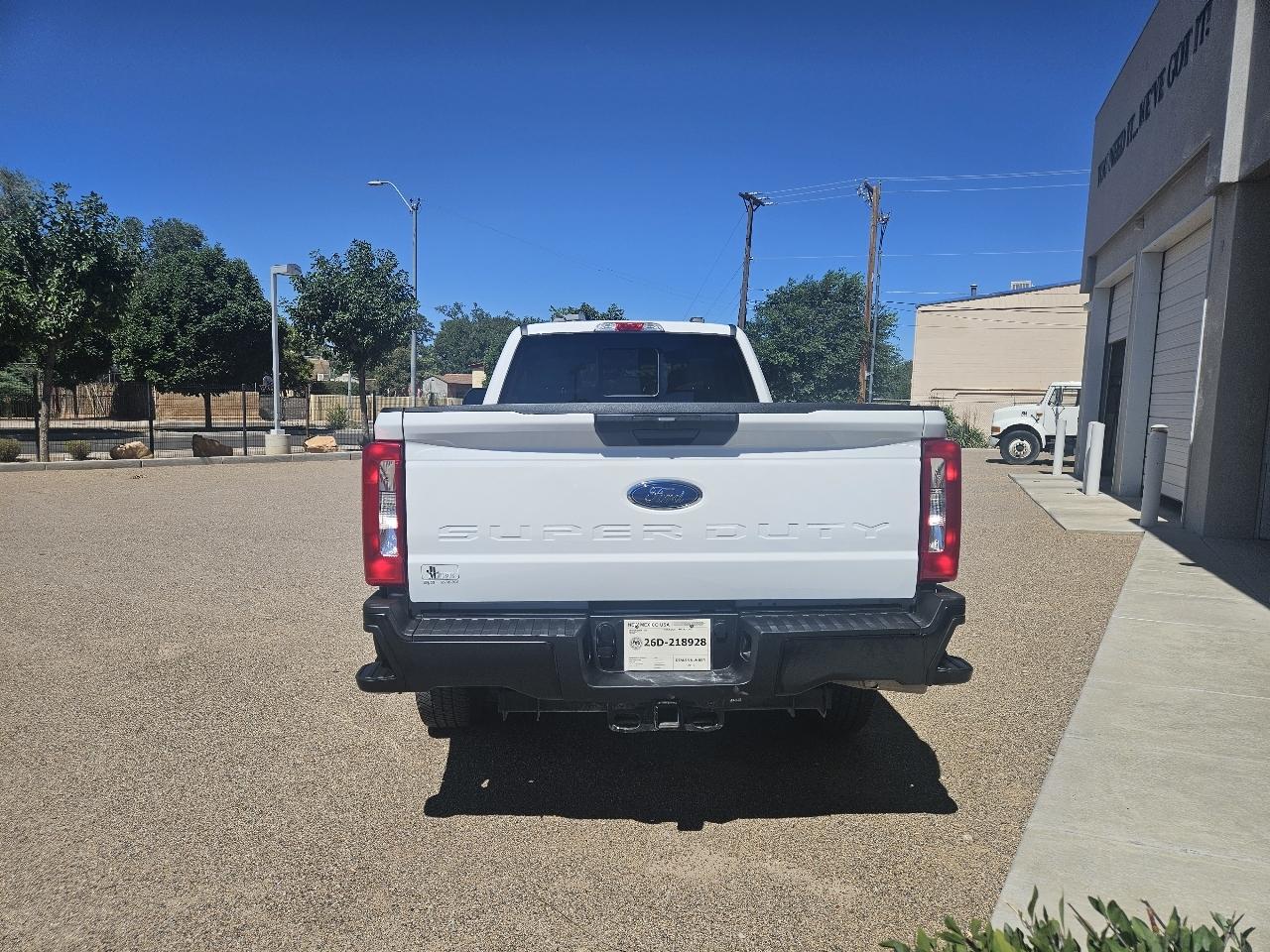 Ford Super Duty F-250 SRW XL 4WD Crew Cab 8' Box 2025