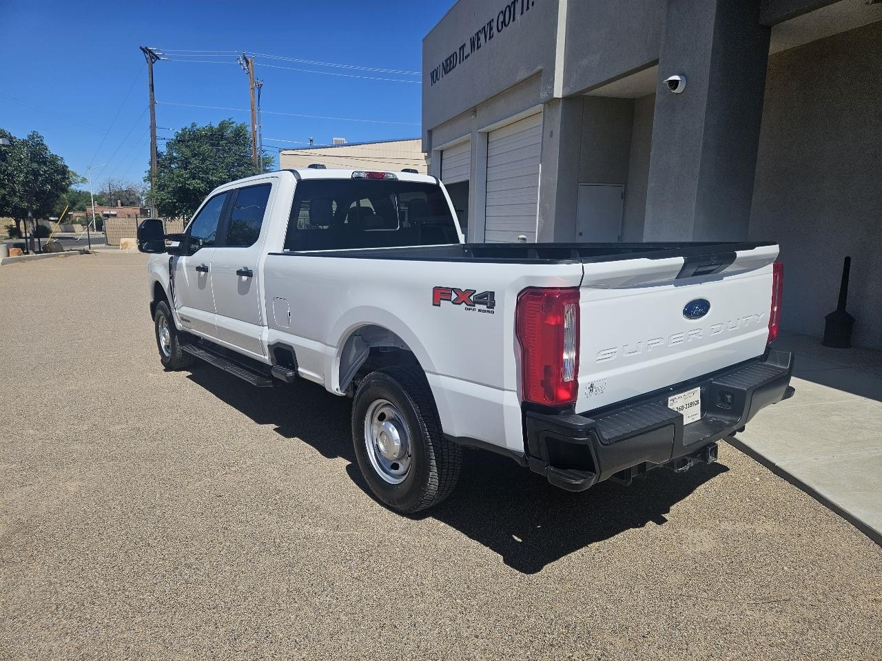 Ford Super Duty F-250 SRW XL 4WD Crew Cab 8' Box 2025