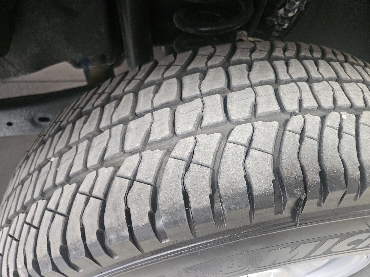Ford Super Duty F-250 SRW XL 4WD Crew Cab 8' Box 2025