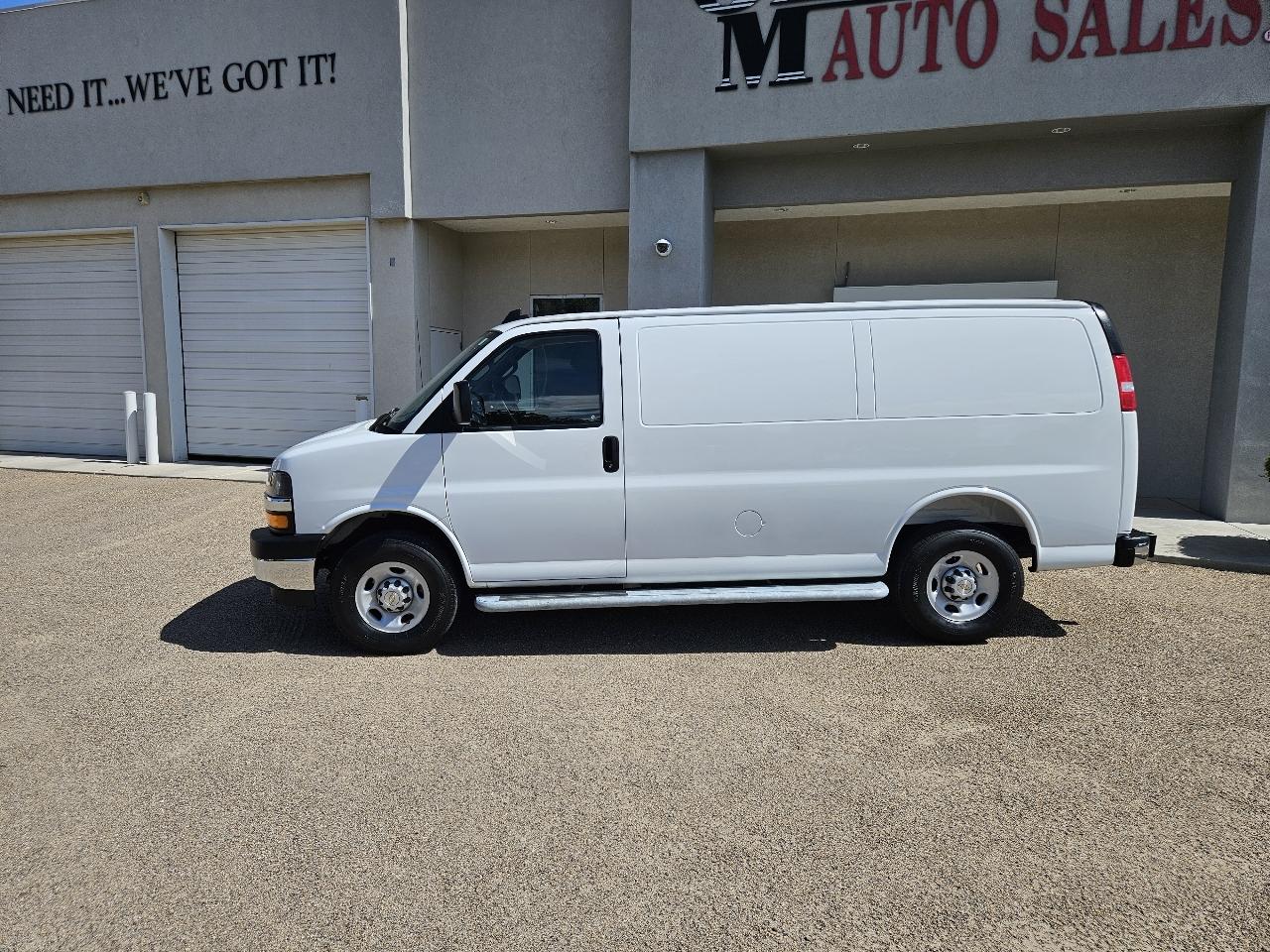 Chevrolet Express Cargo Van RWD 2500 135" 2025