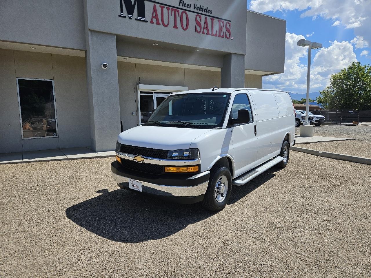 Chevrolet Express Cargo Van RWD 2500 135" 2025