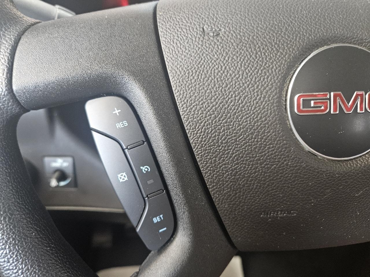 GMC Savana Cargo Van RWD 2500 135" 2025