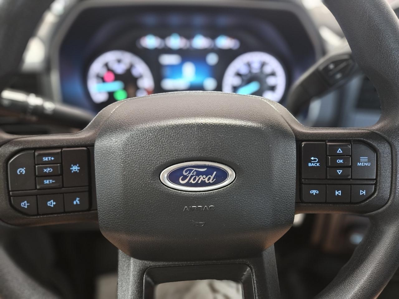 Ford F-150 XL 2WD SuperCrew 5.5' Box 2022