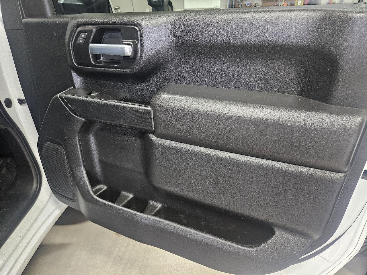 Chevrolet Silverado 2500HD 2WD Reg Cab 142" Work Truck 2021
