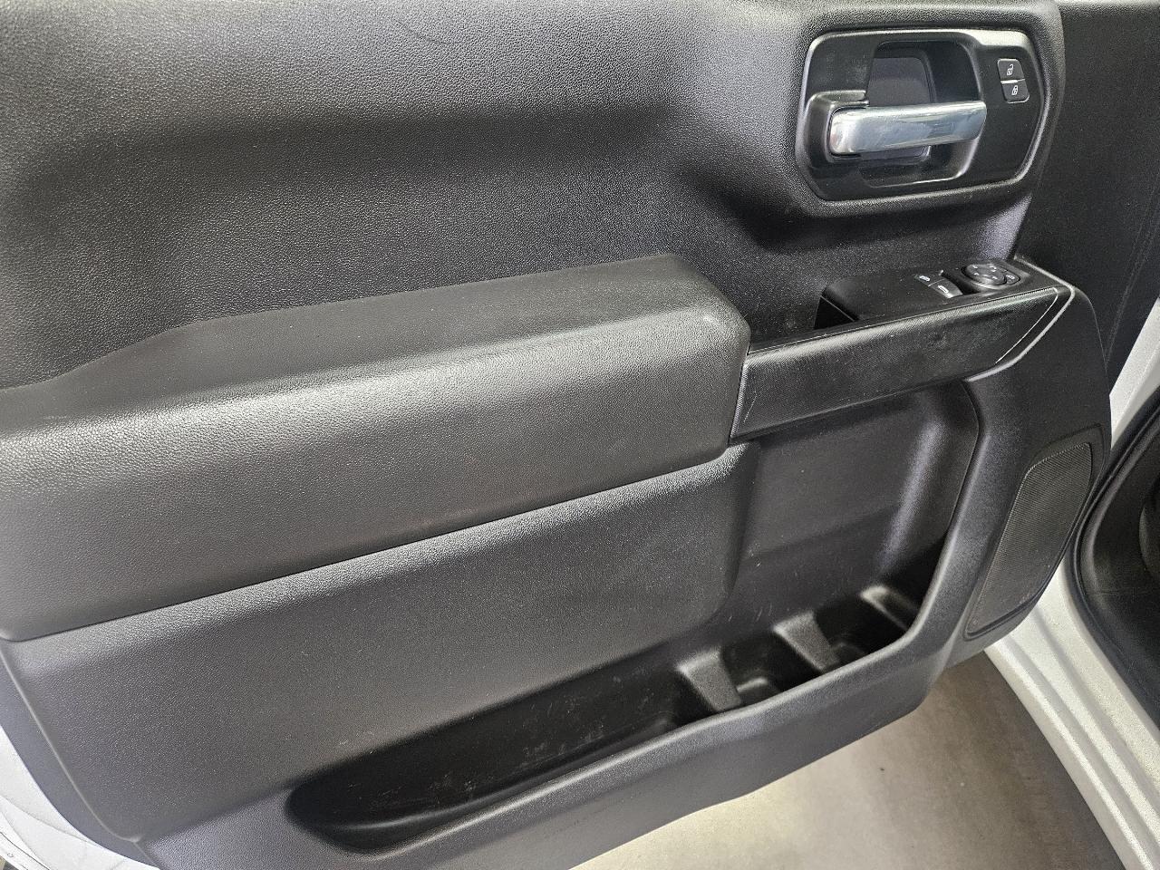 Chevrolet Silverado 2500HD 2WD Reg Cab 142" Work Truck 2021