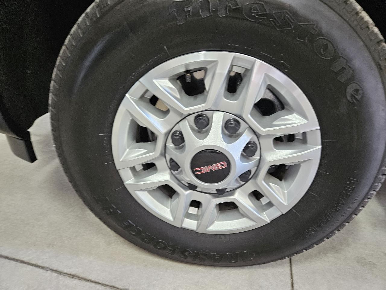 GMC Sierra 2500HD 4WD Double Cab 162" Pro 2026