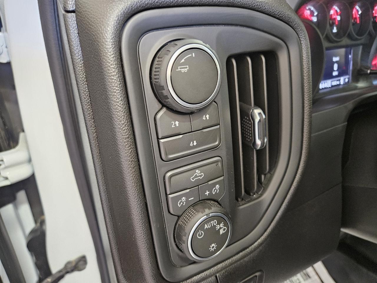 Chevrolet Silverado 3500HD CC 4WD Crew Cab 177" WB, 60" CA Work Truck 2026