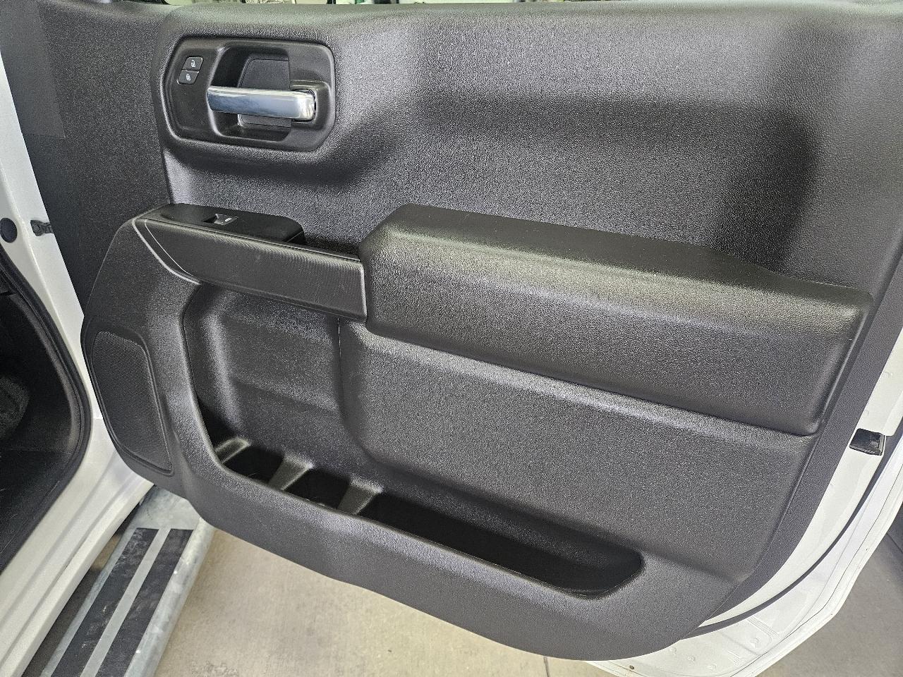 Chevrolet Silverado 1500 2WD Reg Cab 140" Work Truck 2025