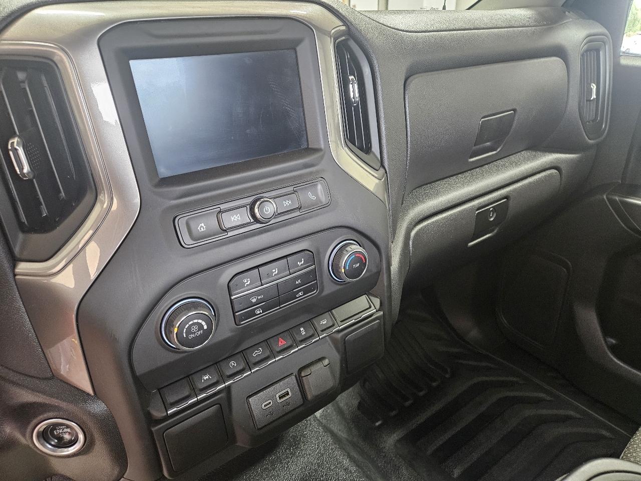Chevrolet Silverado 1500 2WD Reg Cab 140" Work Truck 2025
