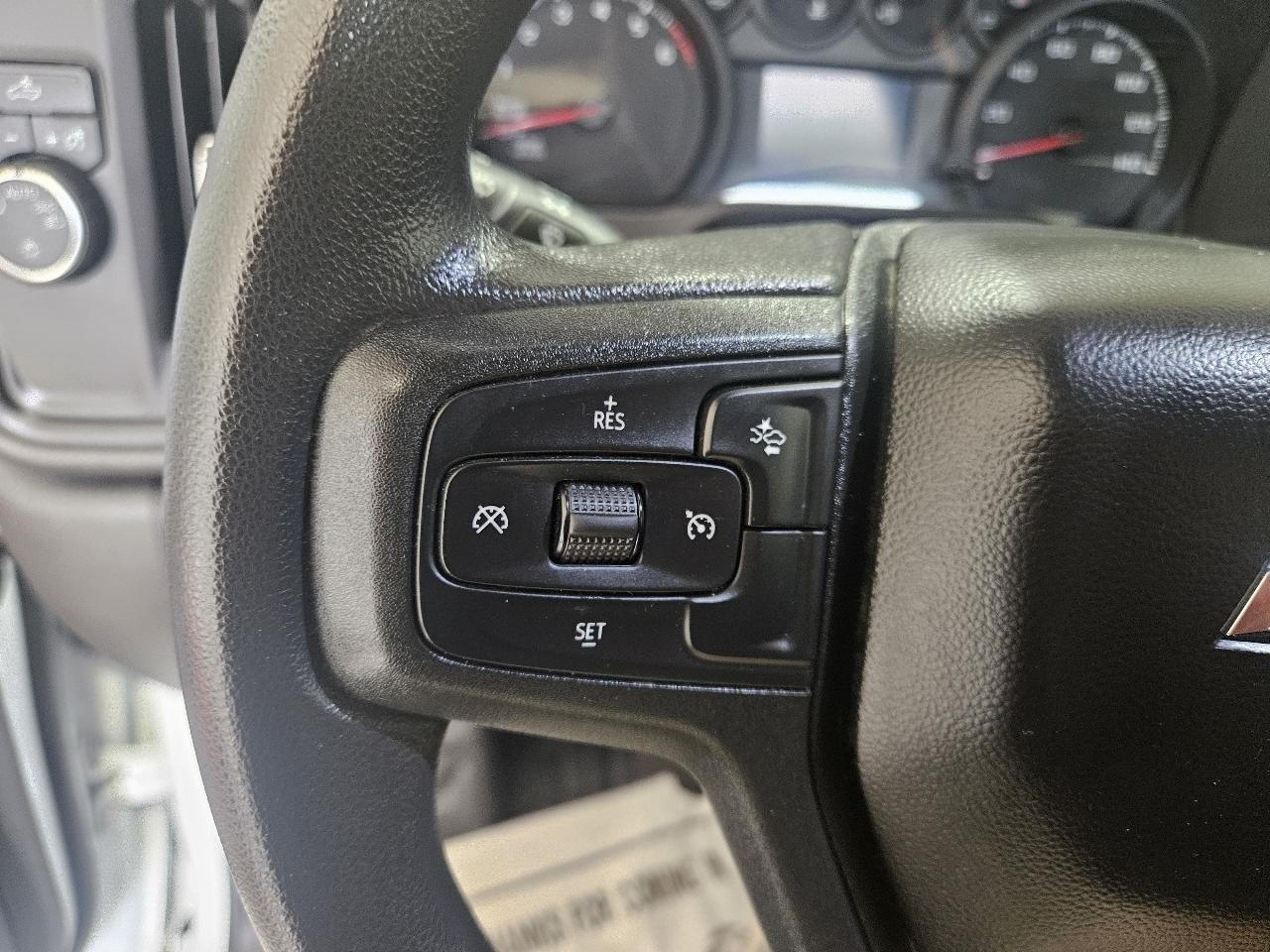 Chevrolet Silverado 1500 2WD Reg Cab 140" Work Truck 2025