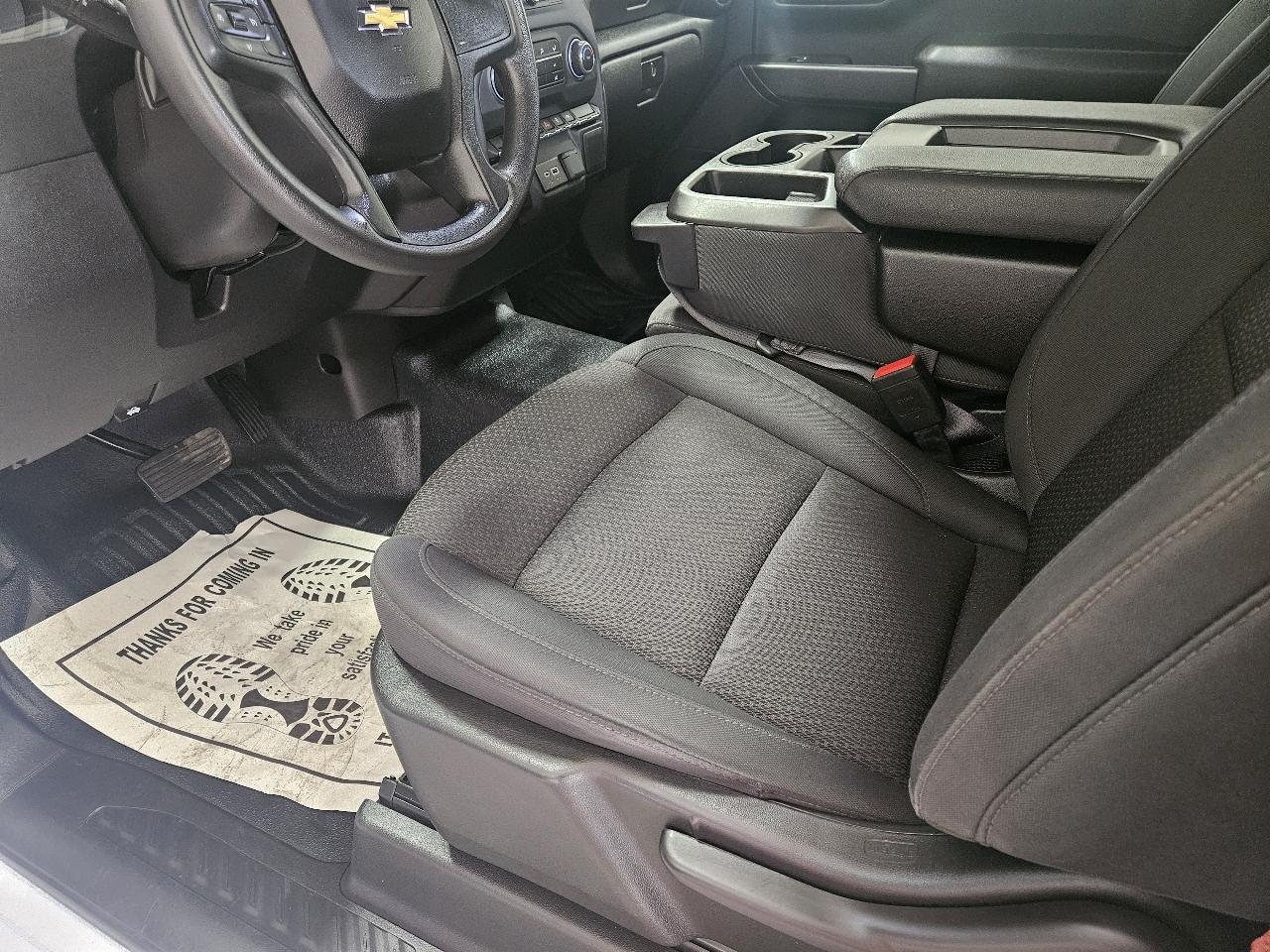 Chevrolet Silverado 1500 2WD Reg Cab 140" Work Truck 2025