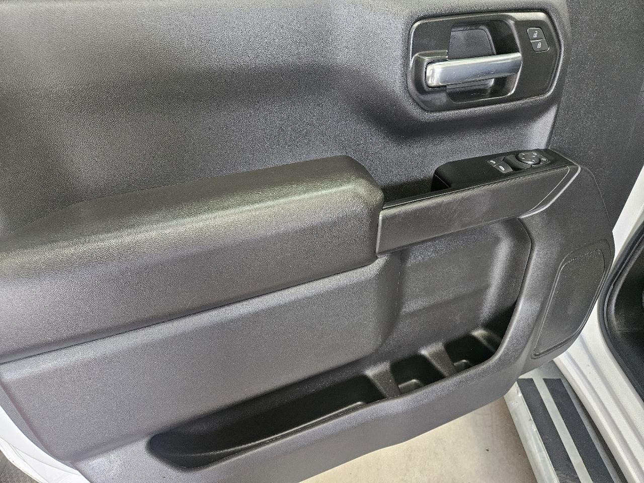 Chevrolet Silverado 1500 2WD Reg Cab 140" Work Truck 2025