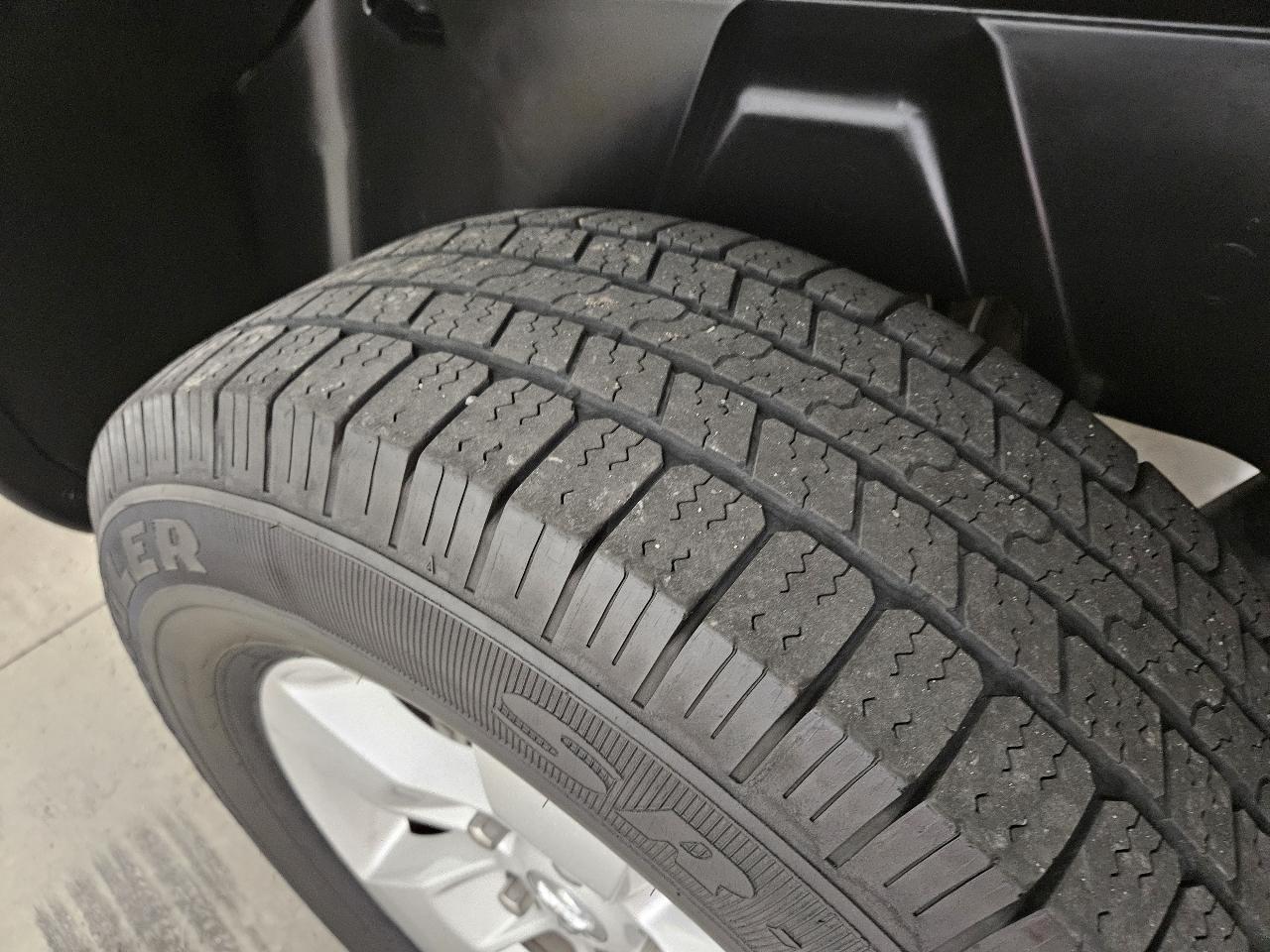 RAM 1500 Classic SLT 4x4 Reg Cab 8' Box 2019