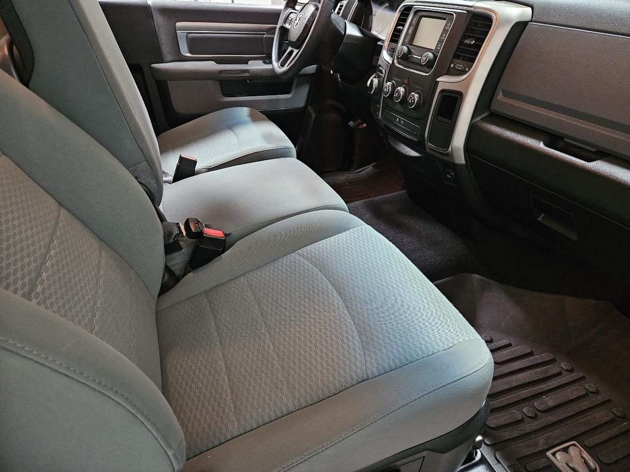 RAM 1500 Classic SLT 4x4 Reg Cab 8' Box 2019