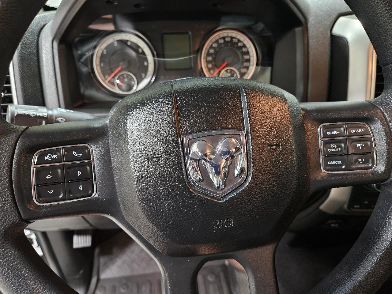 RAM 1500 Classic SLT 4x4 Reg Cab 8' Box 2019