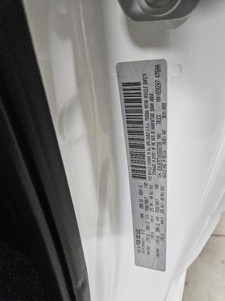 RAM 1500 Classic SLT 4x4 Reg Cab 8' Box 2019