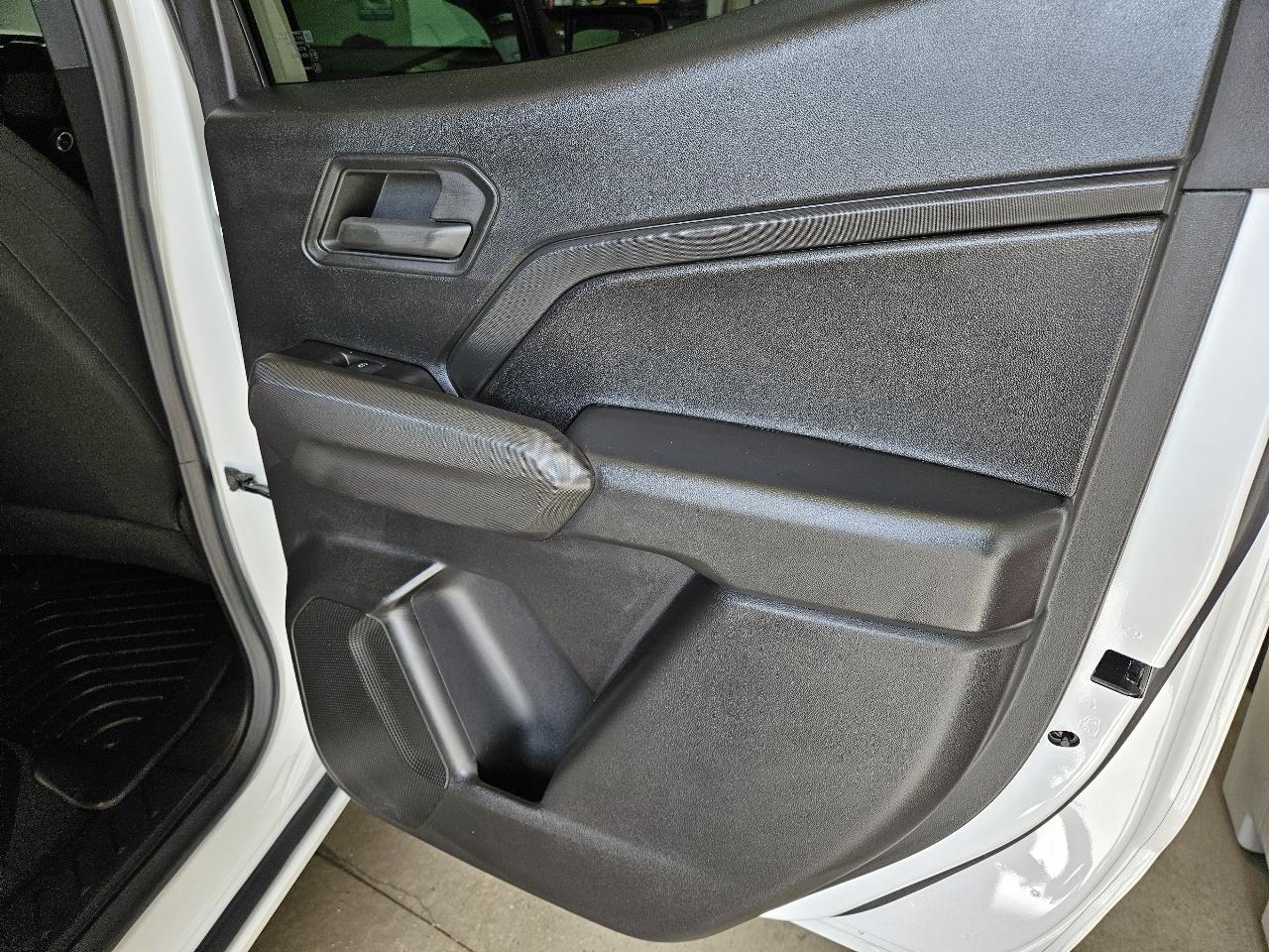 Chevrolet Colorado 4WD Crew Cab WT 2024