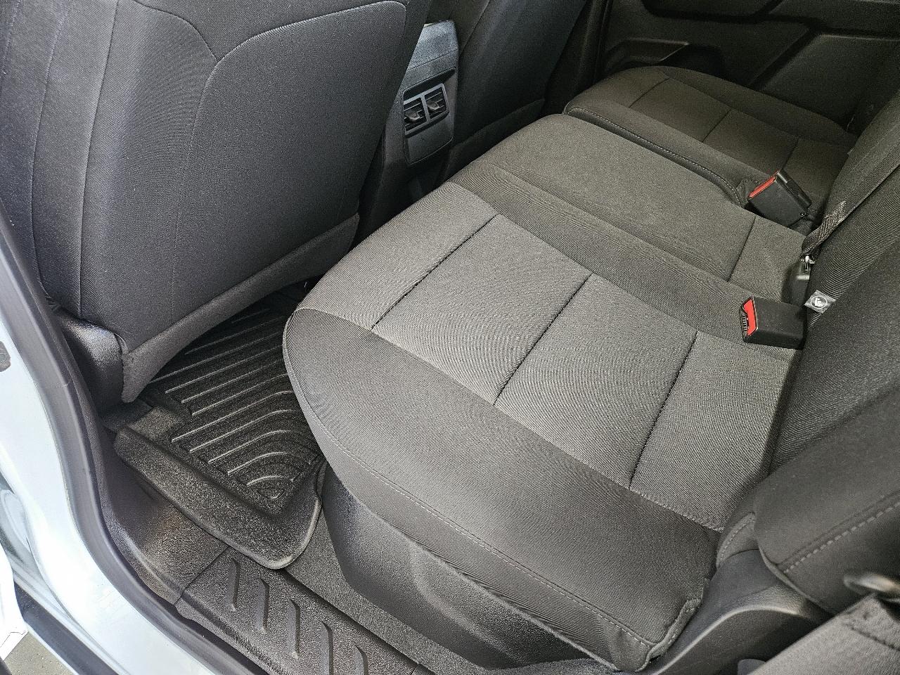 Chevrolet Colorado 4WD Crew Cab WT 2024