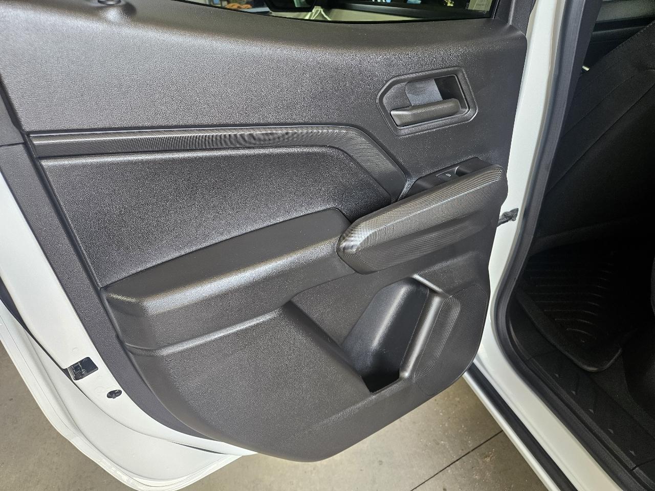 Chevrolet Colorado 4WD Crew Cab WT 2024