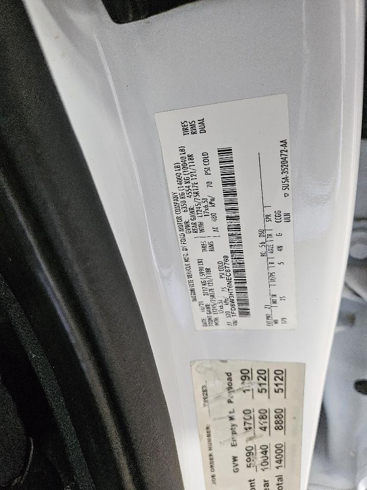 Ford Super Duty F-350 DRW XL 4WD Crew Cab 179" WB 60" CA 2022