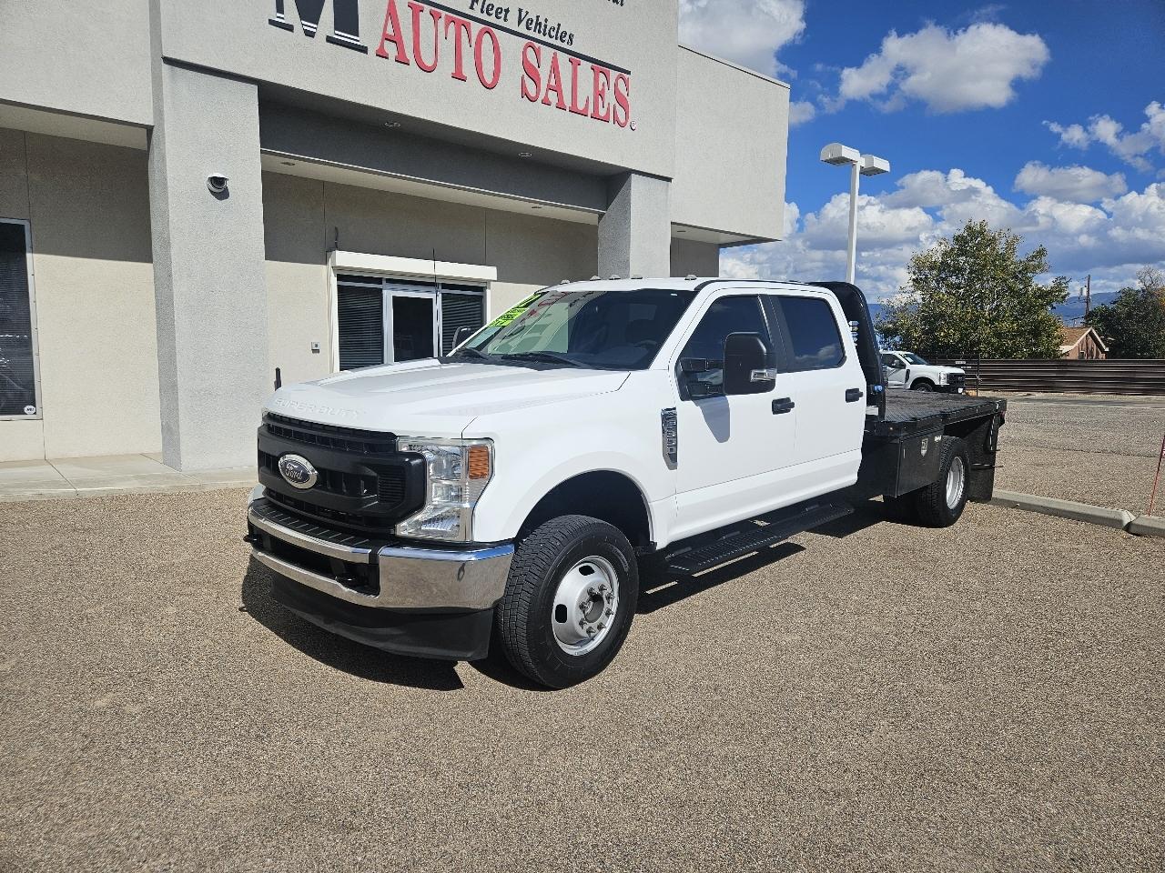 2022 Ford Super Duty F-350 DRW XL 4WD Crew Cab 179" WB 60" CA